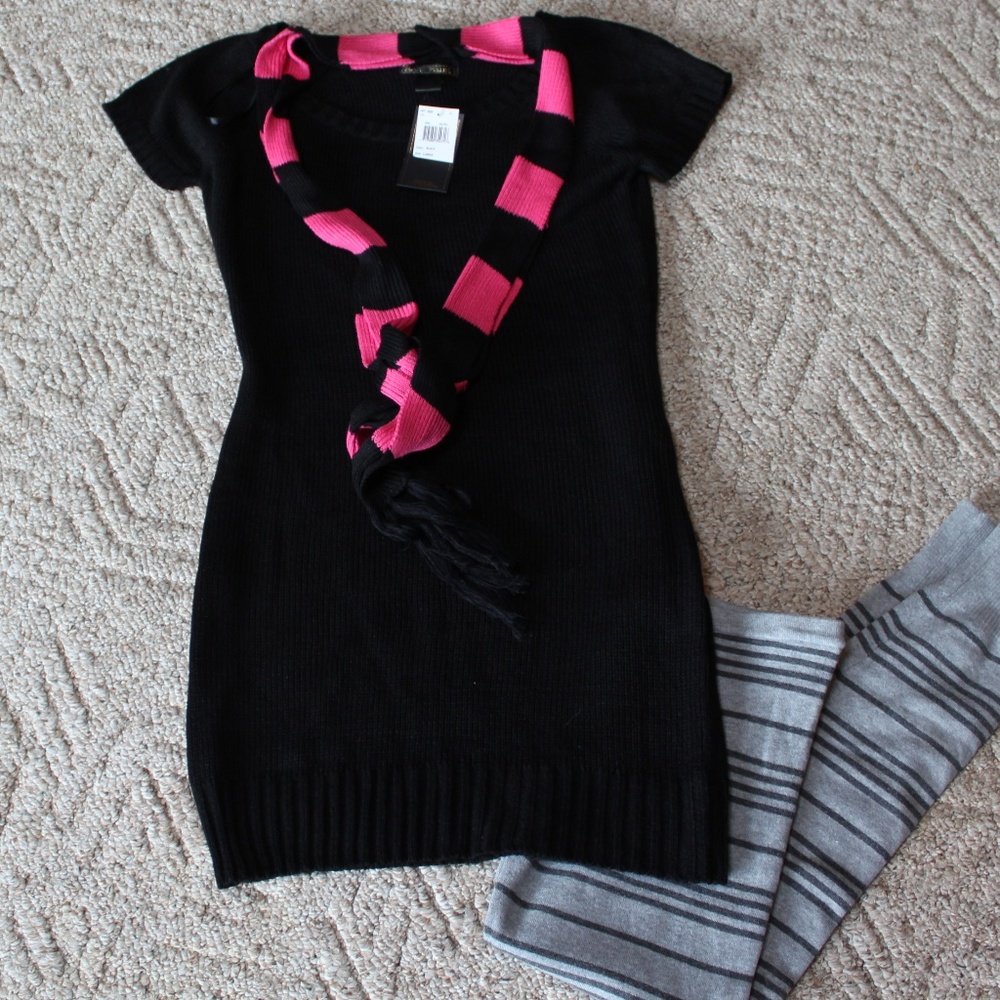 🗯*NWT* Red Paint sweater dress w/ Candies legging